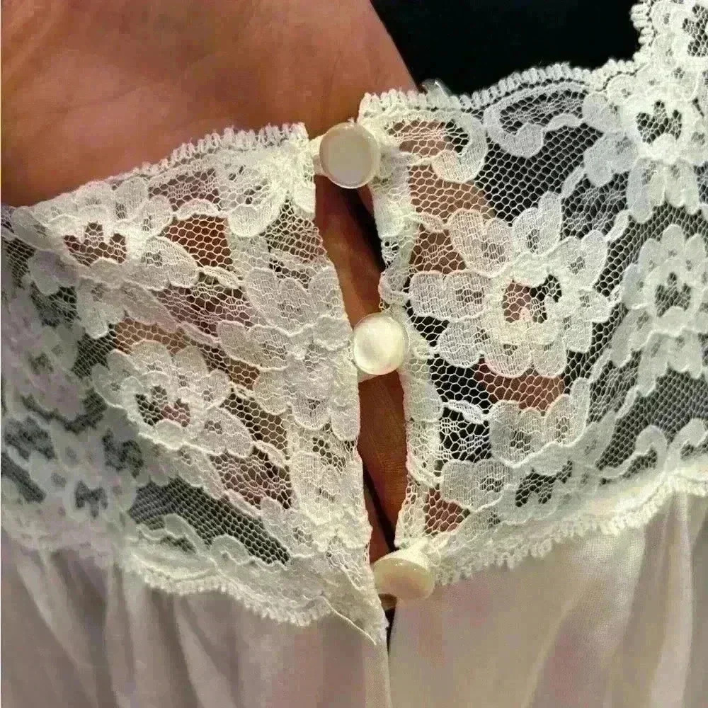 Vintage Llise Stevens White Lace Nightgown Cape Sz Medium - Picture 6 of 9